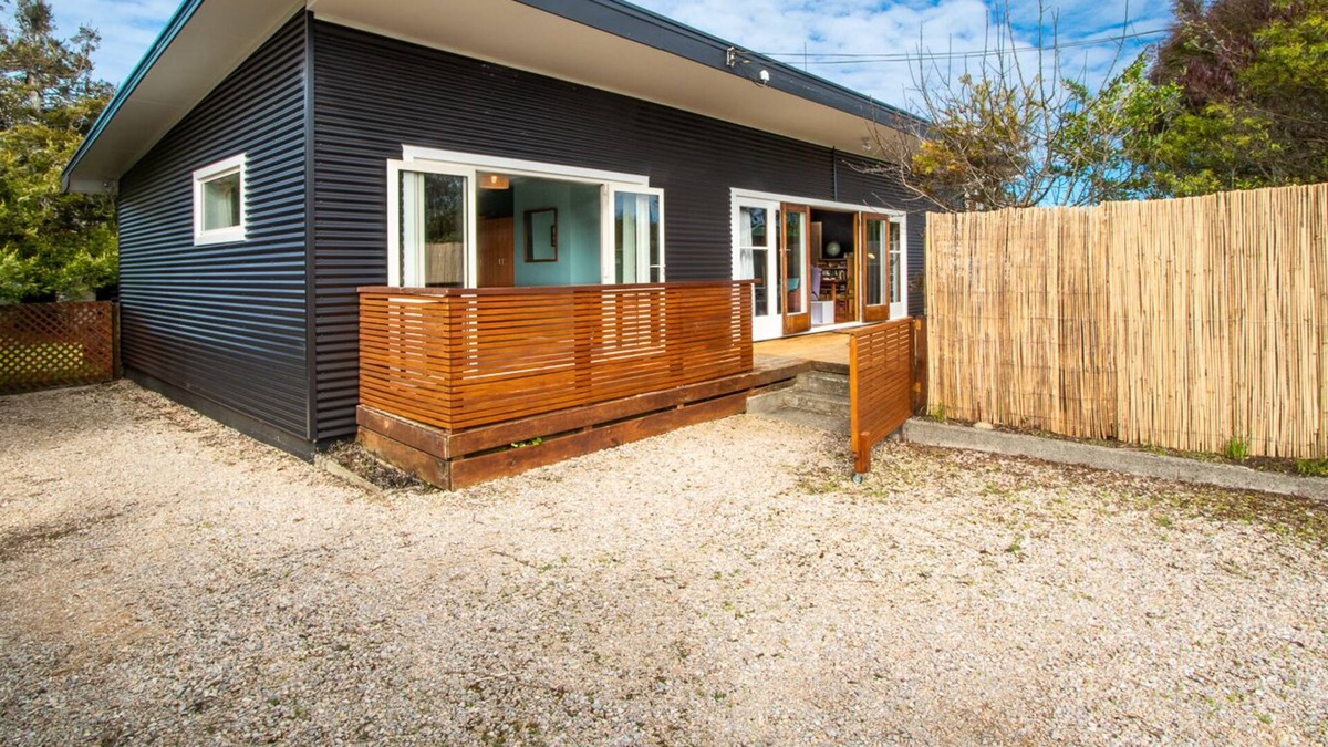 Pohara House | Poharadise - Pohara Beach Holiday Home