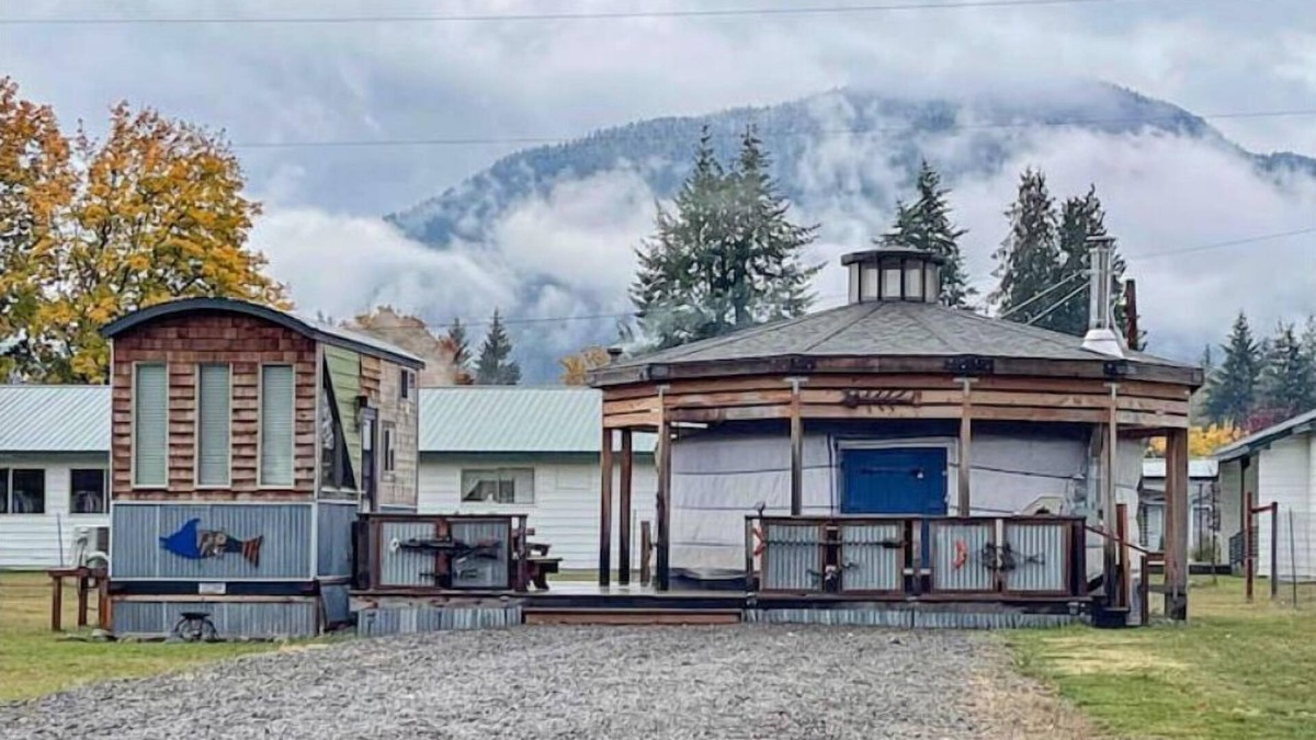 Clark Fork House | Poindexter’s Palace