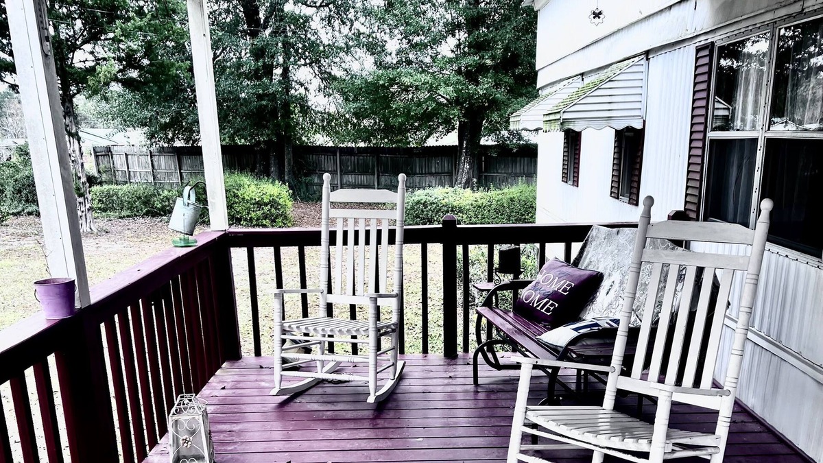River Falls House | Point A Lake 1/2 mile away