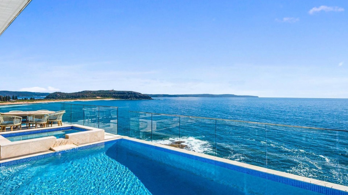 Palm Beach House | POINT BREAK by Palm Beach Holiday Rentals