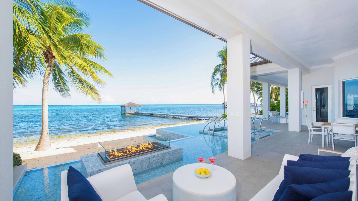 South Sound Villa | Point of View: Ultra-Luxe Beach Villa w/Private Pool, Dual Jacuzzis, & Dock