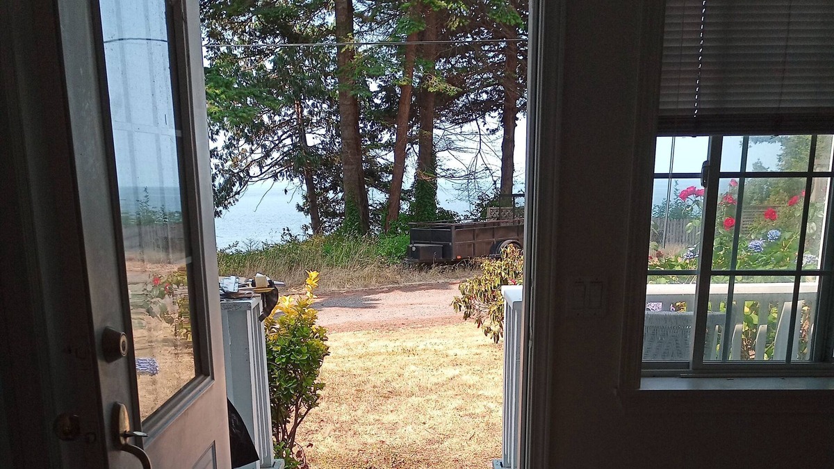 Point Roberts House | Point Roberts ocean front home (Point Roberts, WA, USA)