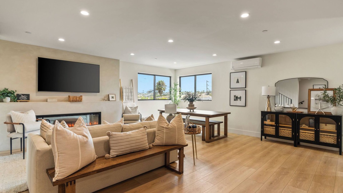 Point Loma Heights House | Point View Retreat | Modern Coastal Retreat Near Sunset Cliffs & Ocean Beach