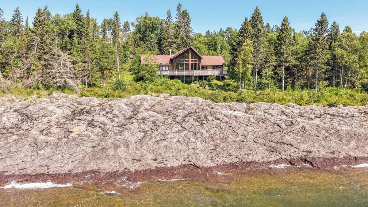 Tofte House | Pointavu Home - Lake Superior - Tofte, MN