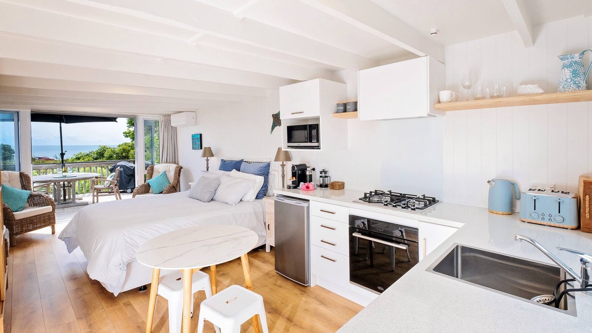 Clifton Apartment | Pointbreak Studio
