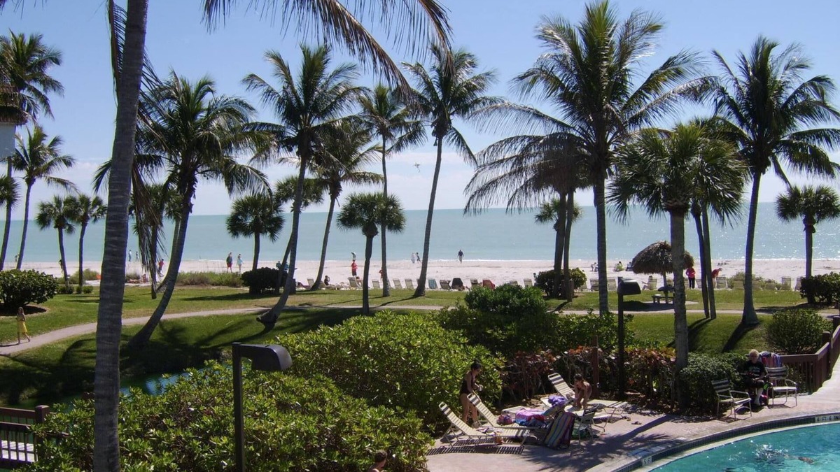 Sanibel Condo | Pointe Santo Newly Renovated Gulf View Ground Floor 2BR Condo