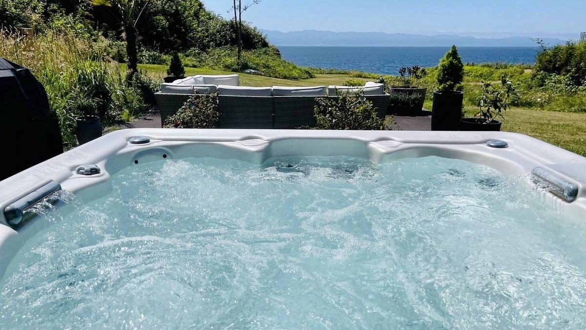 Otter Point House | Points West Oceanfront Resort 1 Bed Ocean Point Suite B