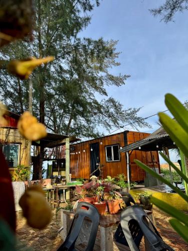 Kampung Ru Muda House | Pok Mat Beach Cabin