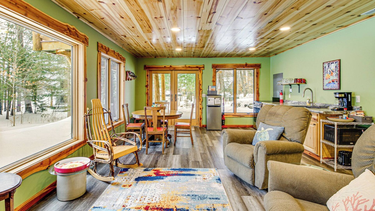 Grand Rapids Apartment | Pokegama Lake Vacation Rental w/Shared Boat Dock!
