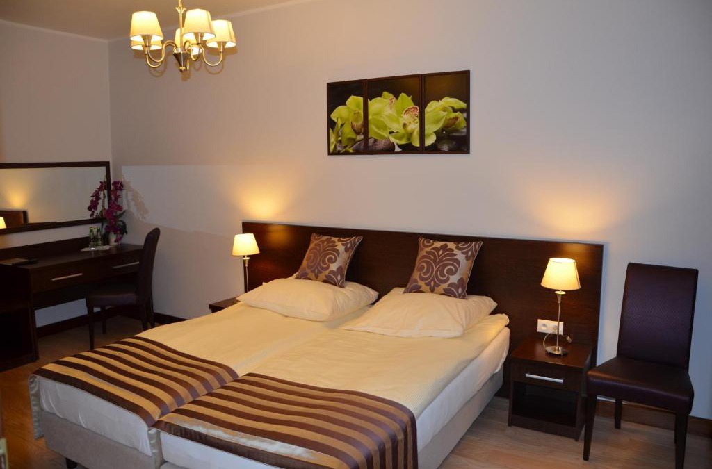 Plock Bed & Breakfast | Pokoje De Luxe Figaro