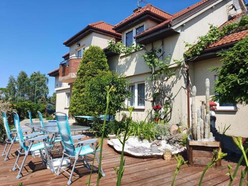 Dzwirzyno Resort | Pokoje gościnne MOTYLEK