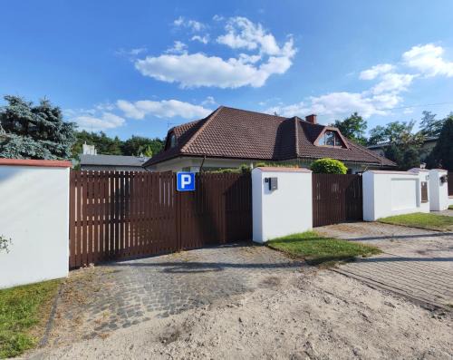 Tuszyn House | Pokoje Gościnne Sonia