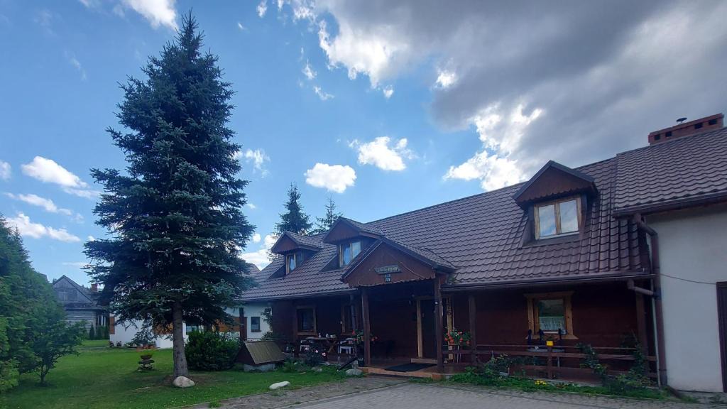 Ujsoy House | Pokoje Gościnne u Huberta