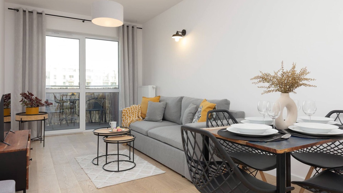 Wlochy Apartment | Pola Karolińskie 2B | Stylish Apartment | Parking