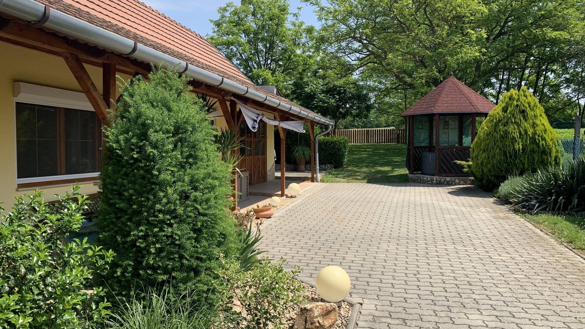 Buzsak House | " Poldis Tanya" - Ihr Wohlfühl- Ferienhaus im Beliebten Buzsak