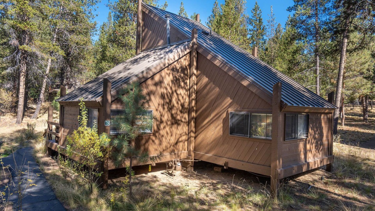 Overlook Park House | Pole House 28