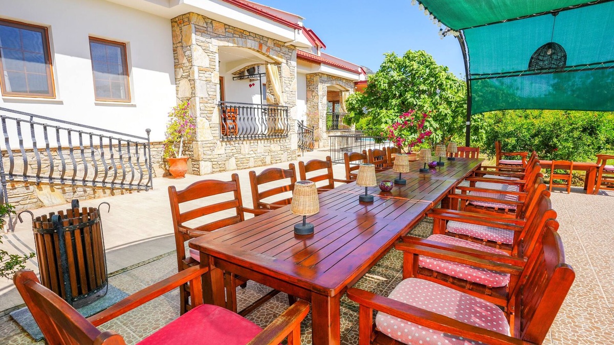 Dalyan Villa | Pomegranate Garden Villas. Three villas, 12 - 21 guests. Two swimming pools. n