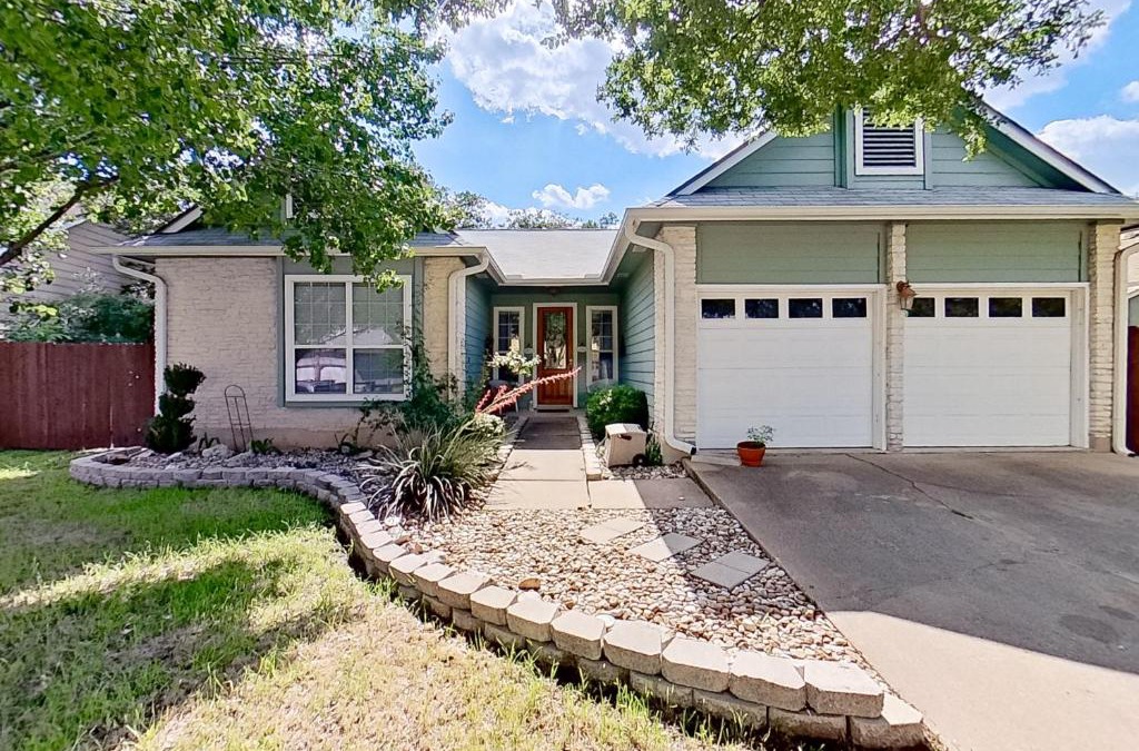 Cedar Park House | Pomegranate Leisure