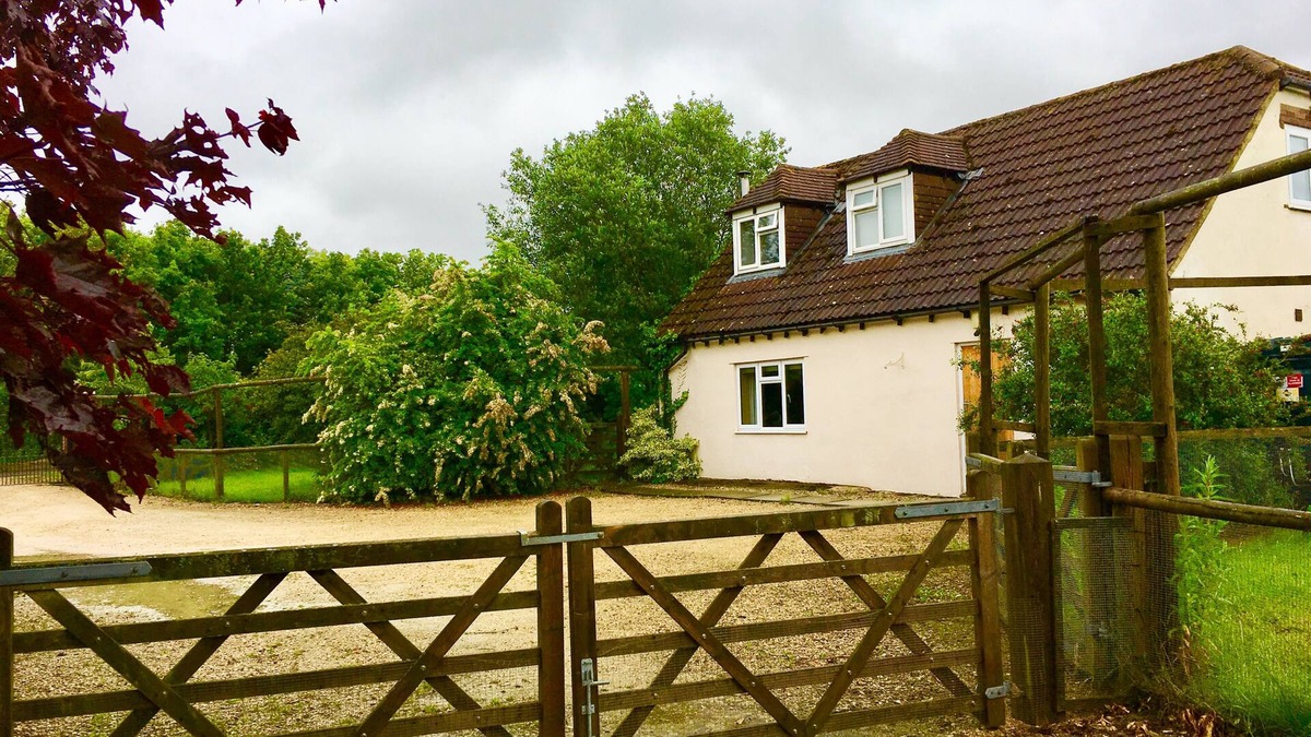 Ampney Crucis Cottage | Pond House Cottage