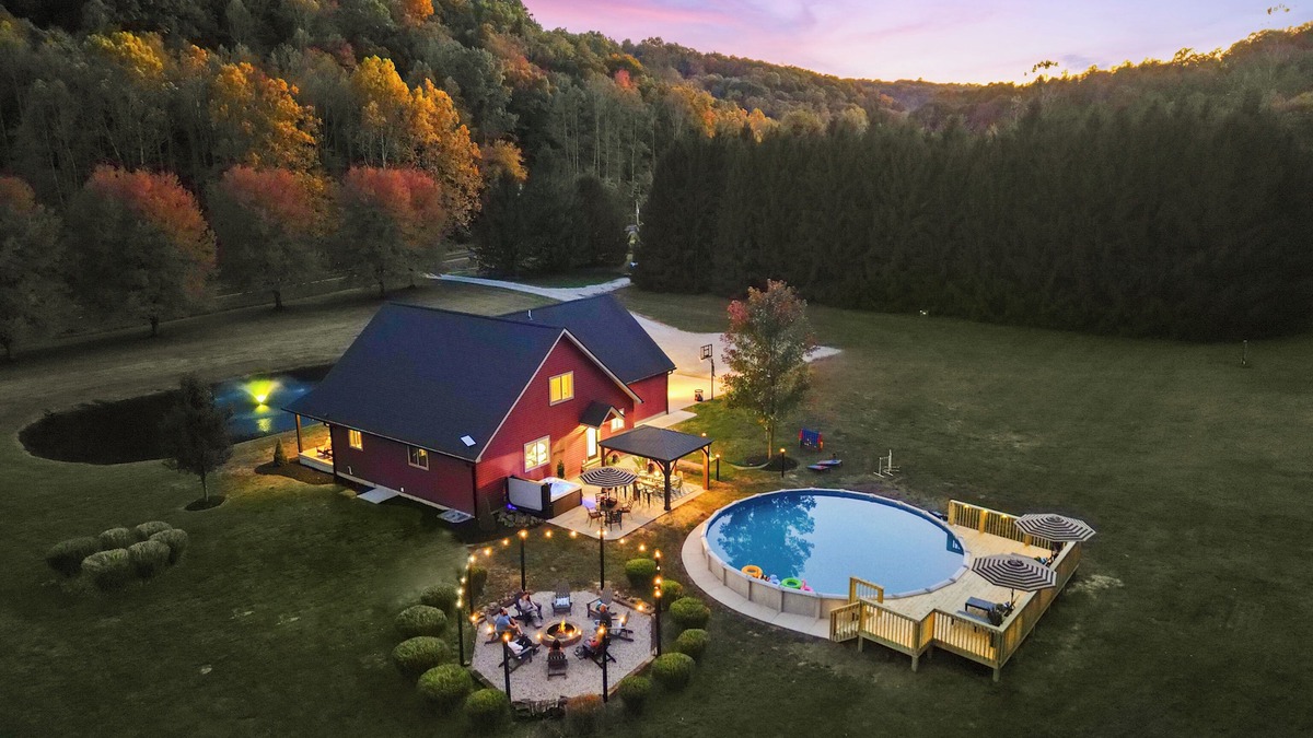 Rockbridge House | Pond-Theater-Game Room-HeatedPool~SpeakEasy