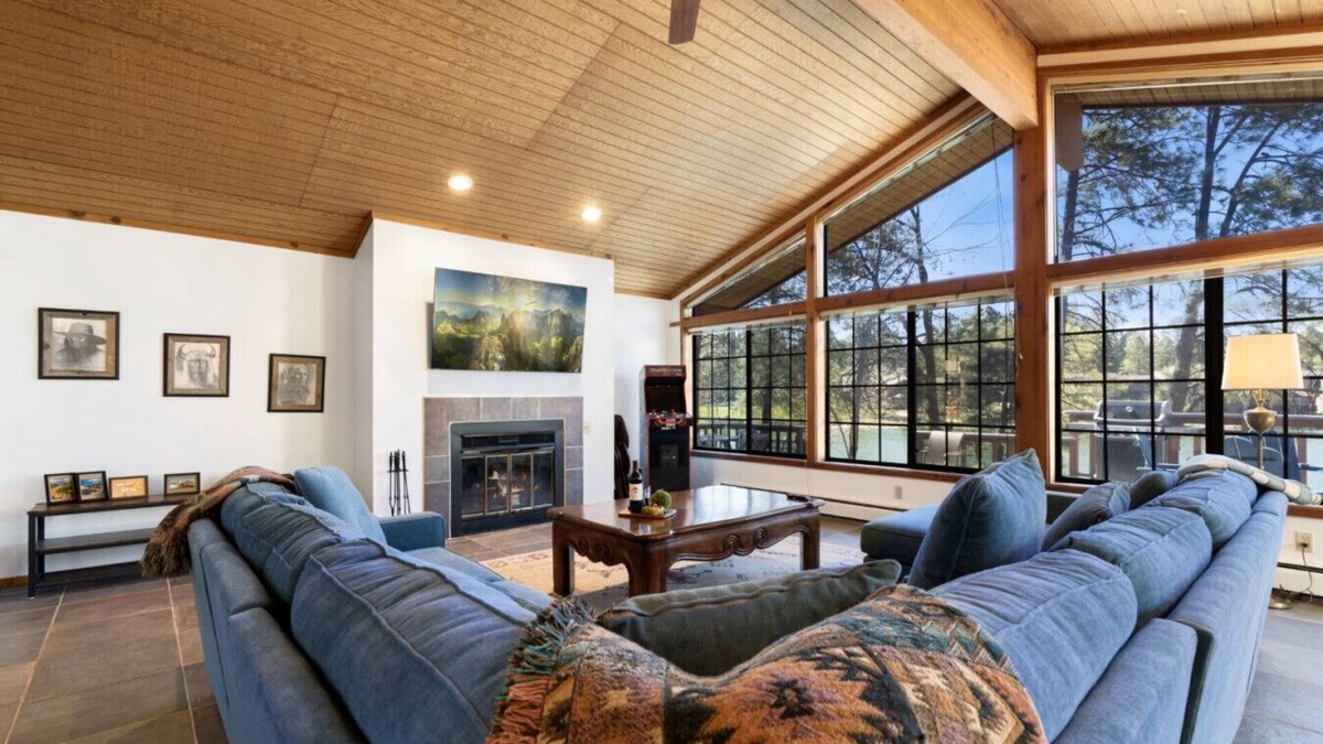 Flagstaff Cabin | *Pond View*Fenced yard*Video Games*Ping Pong*Arcade Game*