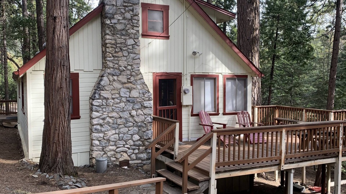 Twain Harte Cabin | Pondering Pines Cabin/Quiet/Lake Membership/Walk to town/Original 1937 Cabin