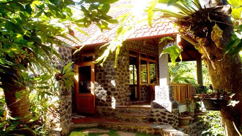 Sukasada Bed & Breakfast | Pondok Manis