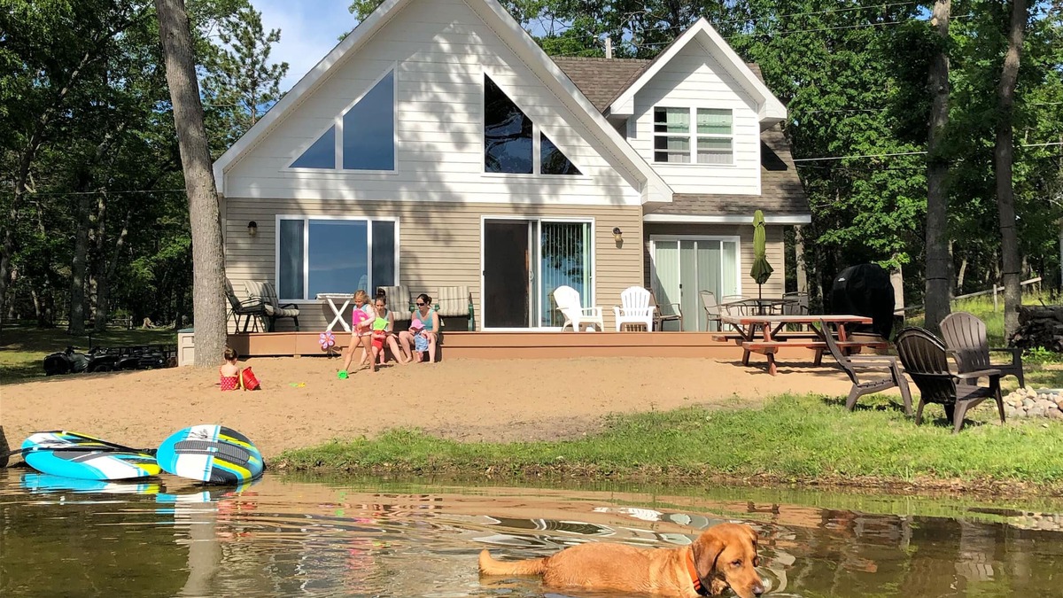 National City House | Pontoon available on site to rent.