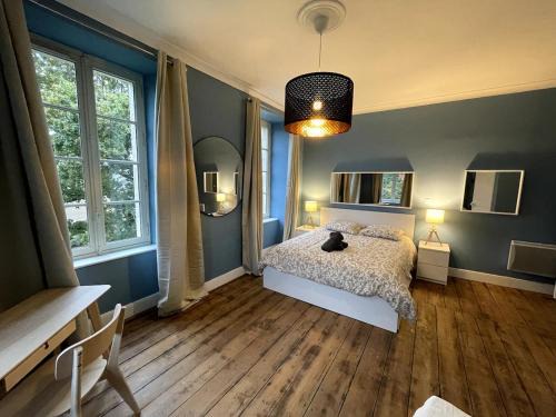 Pontrieux Apartment | Pontrieux - Moutons Ouessant - Riviere Trieux