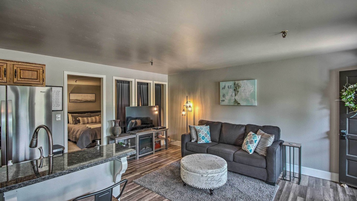 Afton Condo | Pool Access: Condo w/Patio in Afton