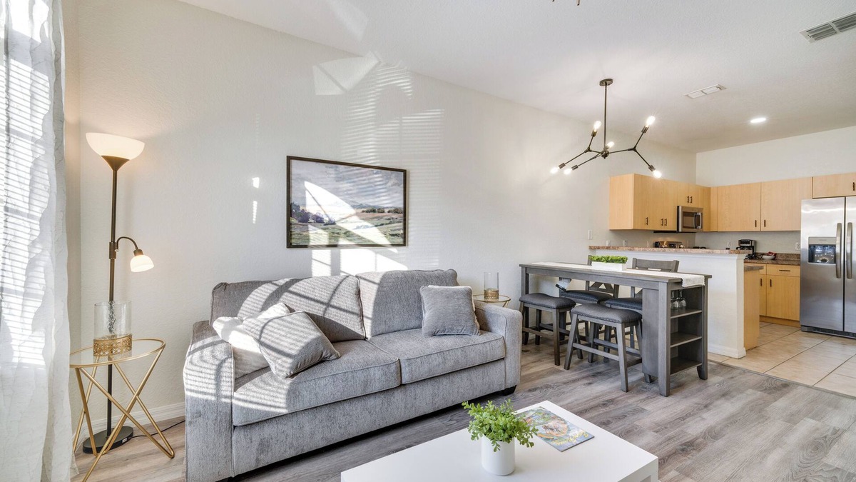 Haines City Condo | Pool Access: Family-Friendly Poinciana Condo!