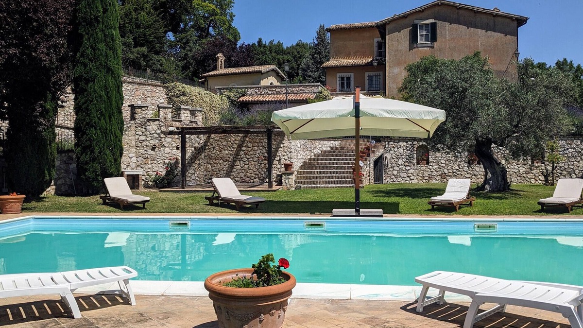 Baiano Villa | Pool and amazing views near Spoleto nestled in the Umbrian countryside.