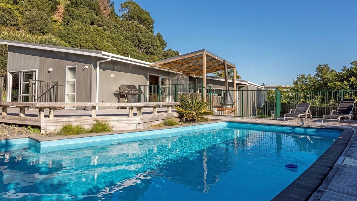 Pauanui Cottage | Pool and Spa Escape - Pauanui Holiday Home