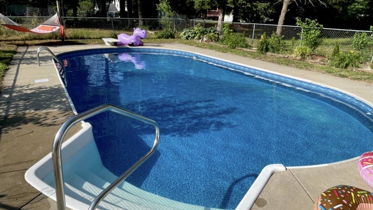 Dover House | Pool, Bally’s Casino/International Speedway, near AF Base,Tax Free Shopping