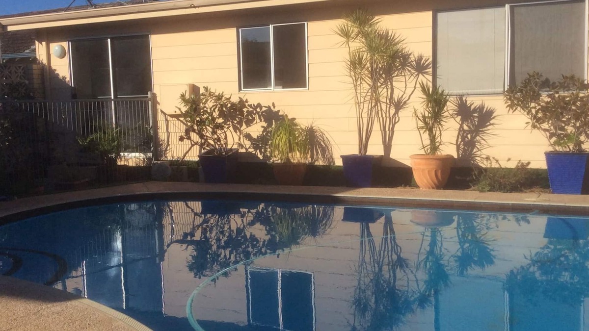 Doubleview House | Pool Bungalow Private and Secure Access