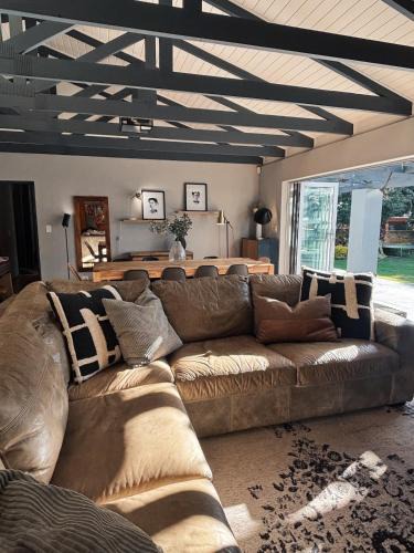 Die Boord House | Pool & Garden Winelands Retreat