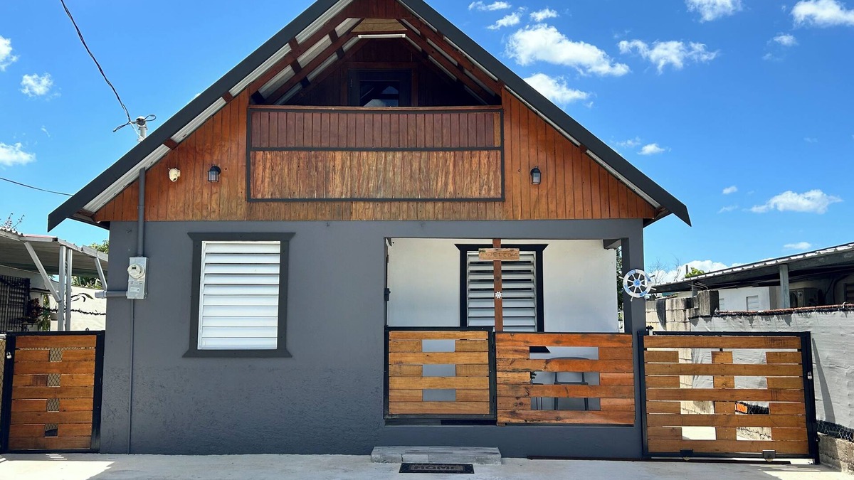 Rio Jueyes Bed & Breakfast | Pool ,generator and water back up.