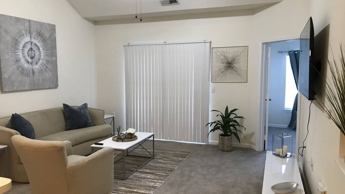 Beavercreek Apartment | "Pool/Gym (2bd 2bth, with upstairs loft) 5 Star