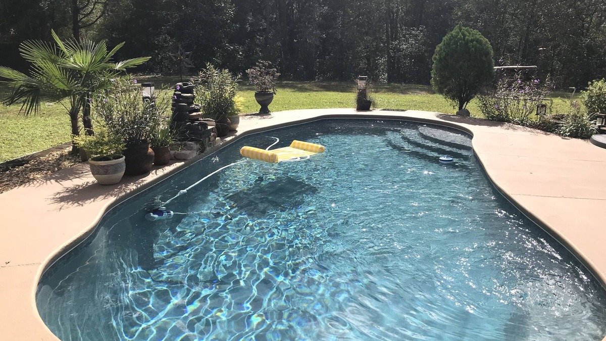 Middleburg House | Pool Home Retreat · Tesla EV Charger · Firepit · RV/Boat Access Near Ramp