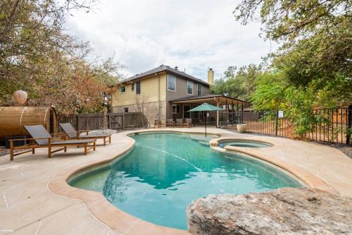 Deer Park At Maple Run House | Pool-Hot Tub-Putting Green-Sauna-Arcade-Oasis