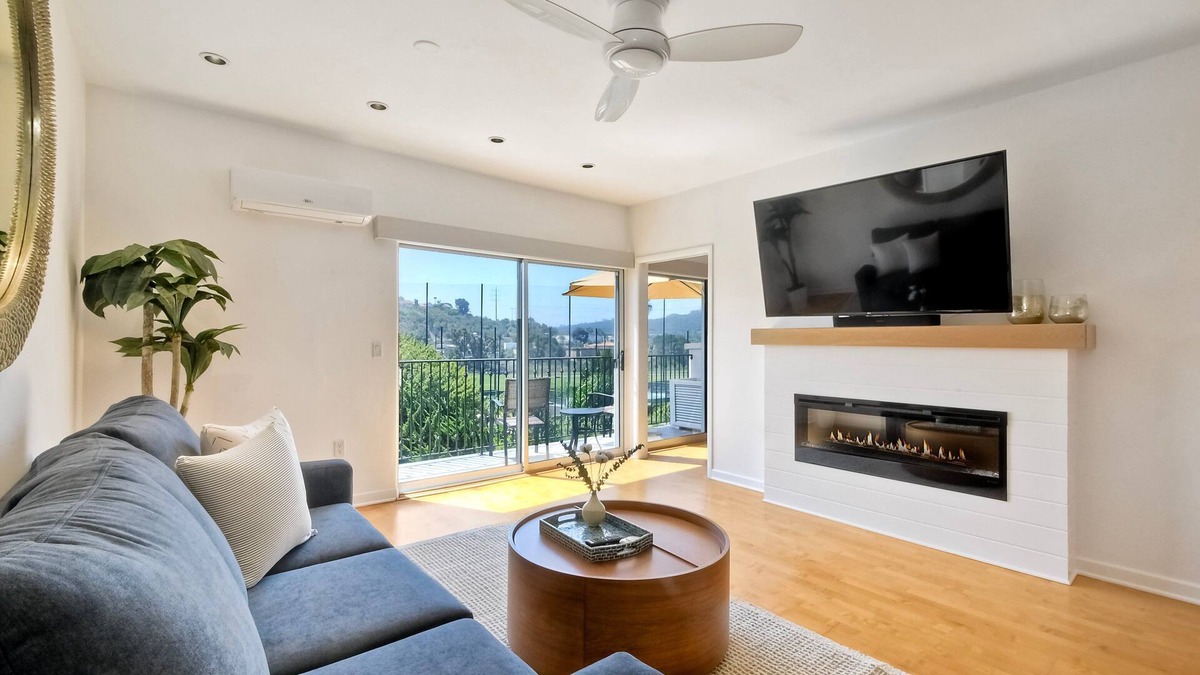 Carlsbad Condo | Pool, Hot Tub, Steps To Omni La Costa