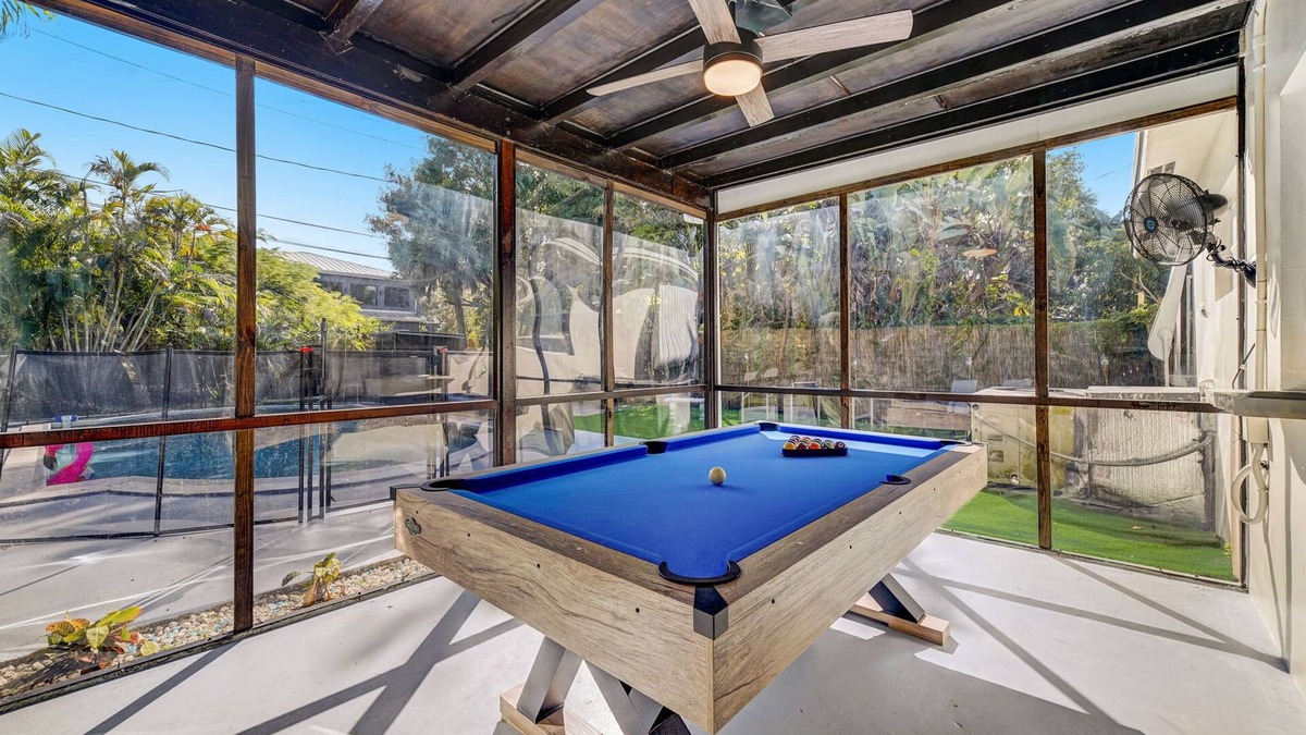 Poinciana Park House | Pool House Near Beaches & Airport Ideal for Long Stays