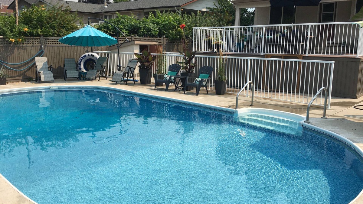 Okanagan-Similkameen House | Pool, King beds, Large Deck!