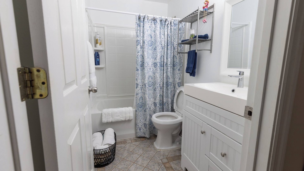 Indian Trails House | Pool Retreat in Palm Coast, near cinnamon sand beaches of Flagler county