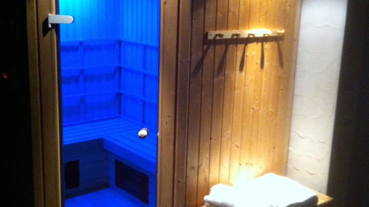 Bourgaltroff House | Pool. Sauna . 40C whirlpool.All for private use only