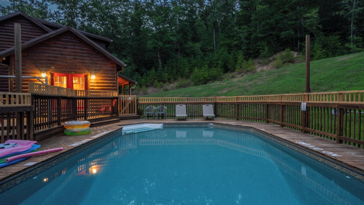 Means Cabin | Pool Table | High Speed WiFi | Starry Mountain Night | Secluded Cabin | Red River Gorge, Kentucky!