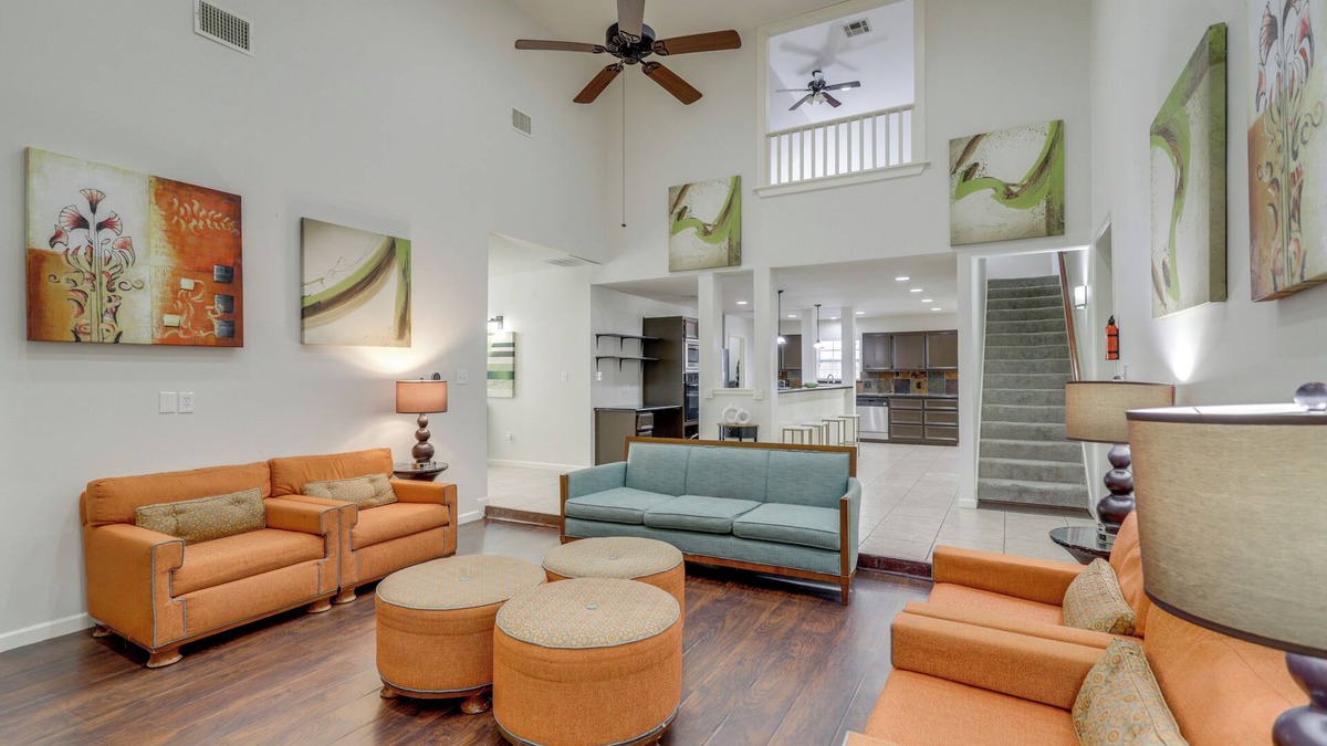 FM 1960 House | Pool Table & Patio w/Bar: Spacious Houston Gem!
