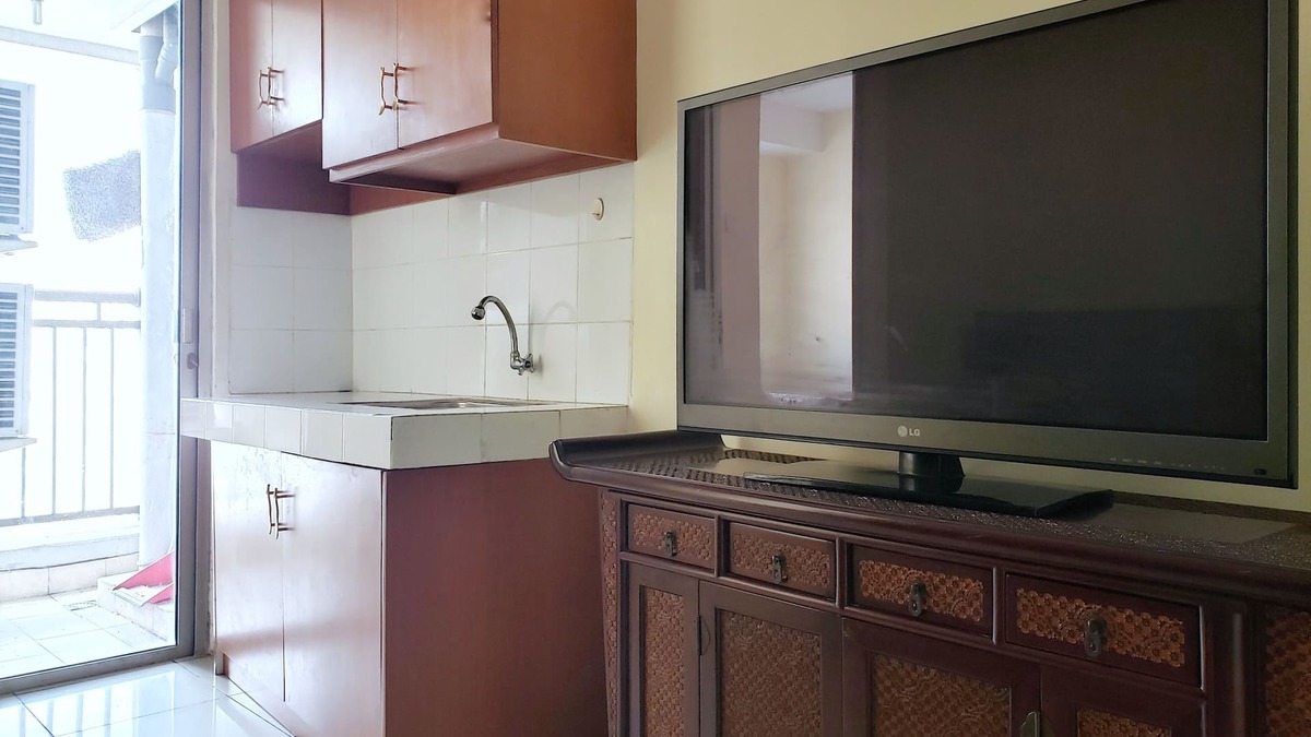 Pancoran Apartment | Pool View Apartment for Work or Staycation
