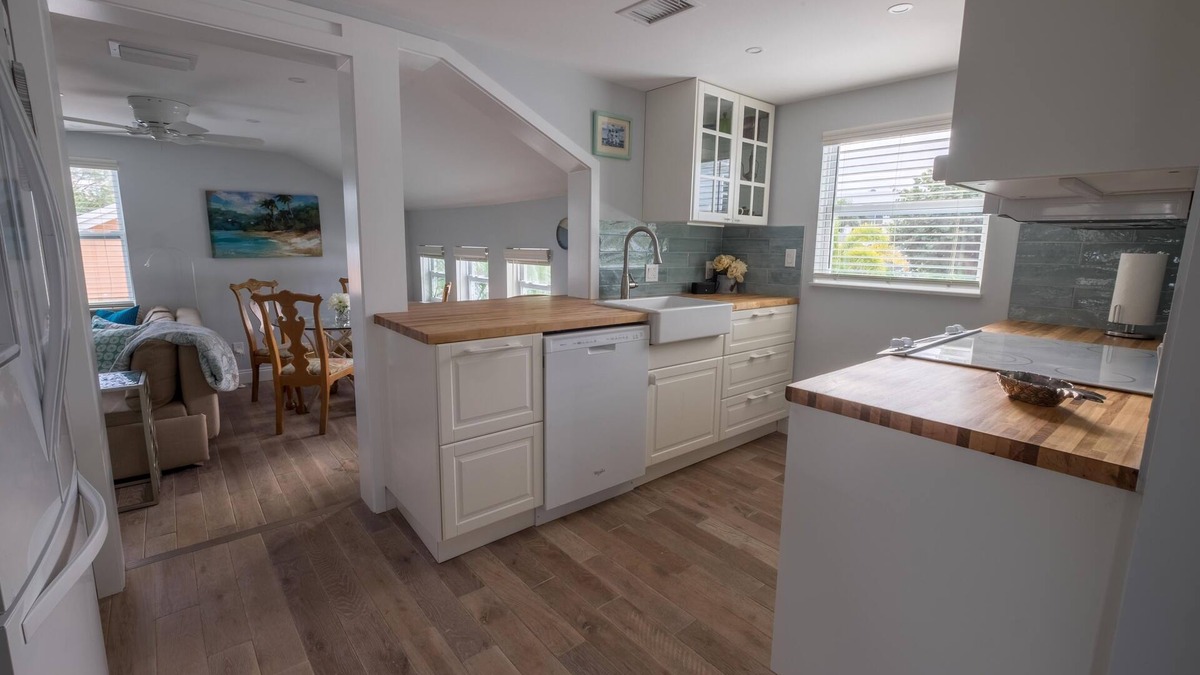 Delray Beach House | Pool Views-Walk to Atlantic Ave