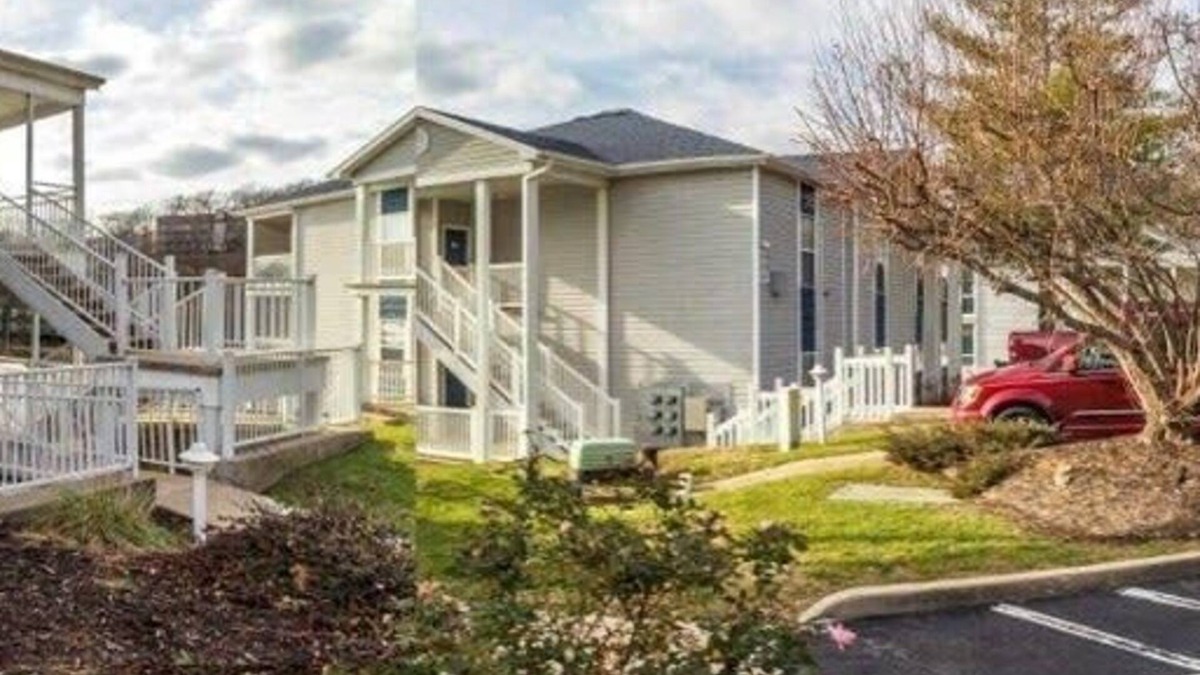 Village of Four Seasons Apartment | Pool | WiFi | Lake Front| Sleeps 6 | MM 13 (792DC)